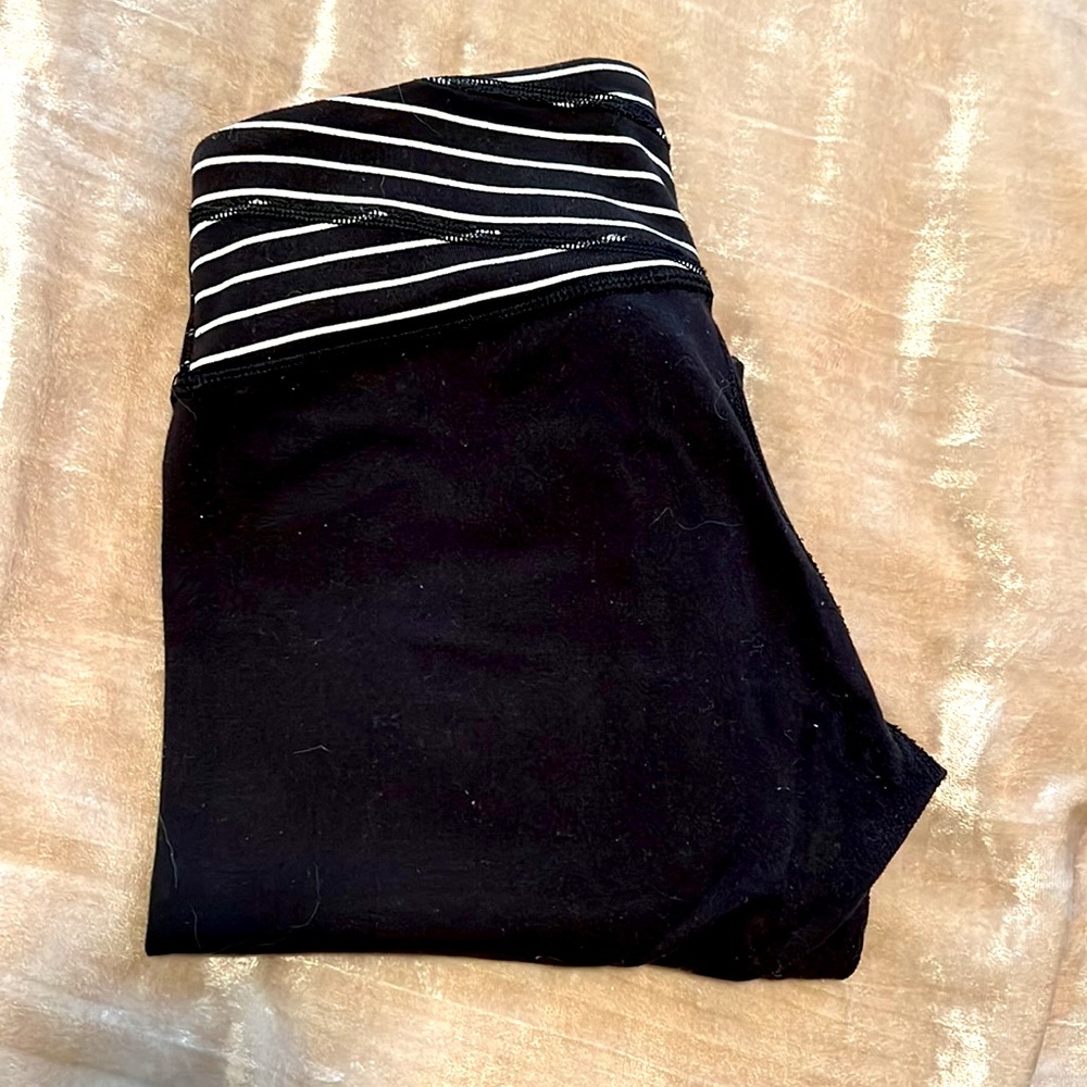 Lululemon crops